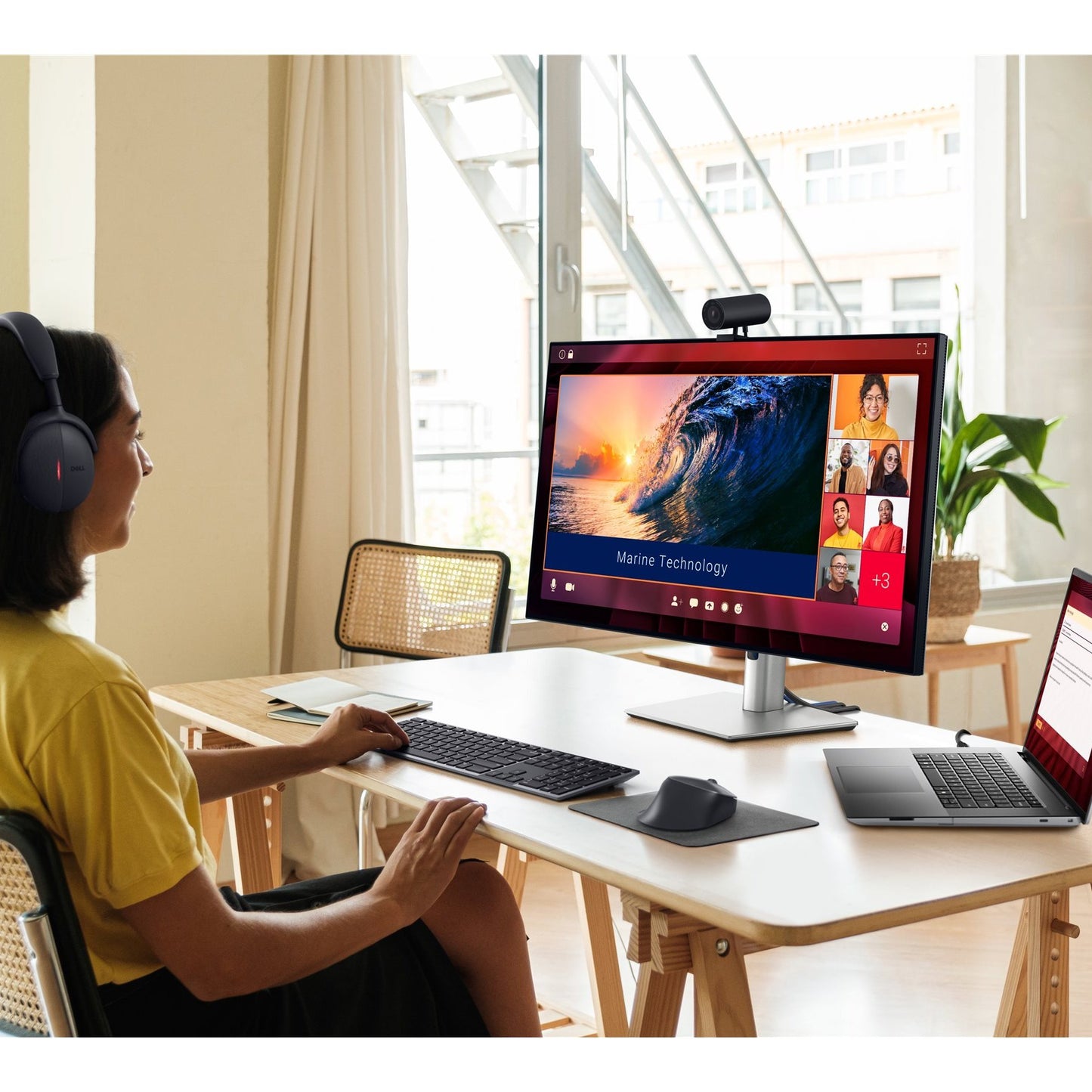 Dell UltraSharp | U3225QE | 32 in | IPS | 4K 3840 x 2160 at 120 Hz | 450 cd/m² | Thunderbolt 4, HDMI, DisplayPort | 140 Watt | Height, pivot (rotation), swivel, tilt | Built-in Ethernet