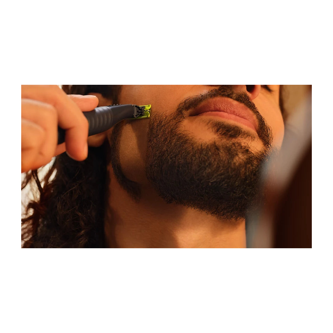 Philips | OneBlade QP1424/65 | Hybrid Trimmer & Shaver