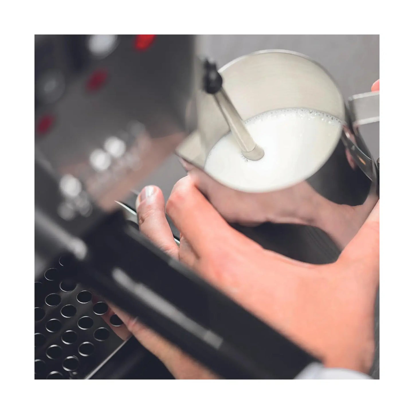 Gaggia | Coffee Maker | RI9481/11 Classic E24 | Built-in milk frother | Semi-automatic | Brushed Stainless Steel