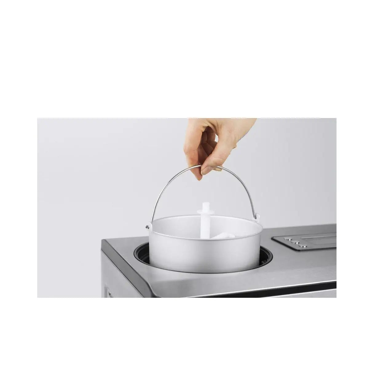 Caso | Ice Cream and Yogurt Maker | Power 180 W | 2 L | Stainless steel