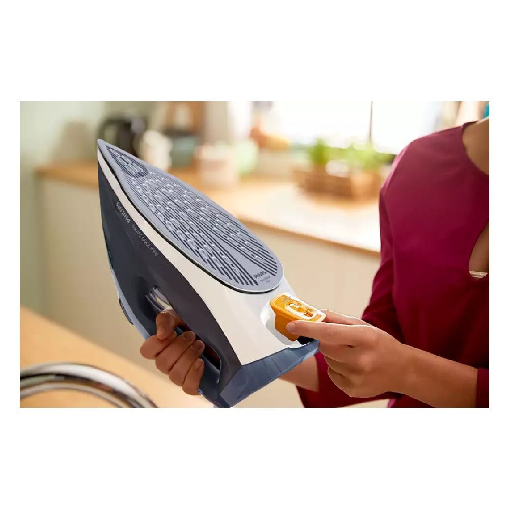 Philips | DST7030/20 | Steam Iron | 2800W | Continuous steam 50 g/min | Steam boost 250 g/min | Dark Blue