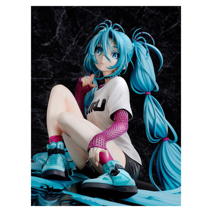 Hatsune Miku Statue 1/4 Yoneyama Mai The Latest Street Style "Cute" Limited Edition 17 cm