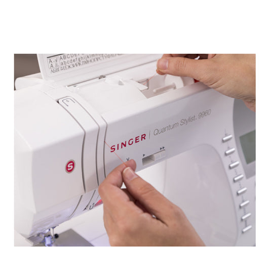 SINGER | Computerized Sewing Machine | Quantum Stylist™ 9960 | 600 Stitches | 13 Buttonholes | 55 W | White