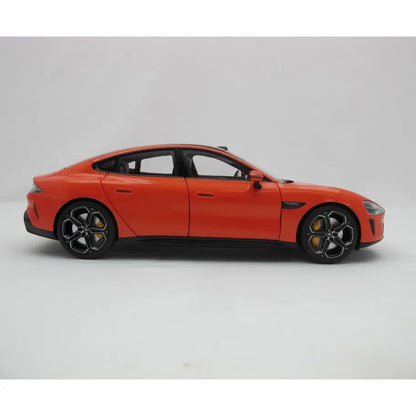 Xiaomi | SU7 1:18 Die-cast Model Car | Lava Orange | Zinc alloy, ABS, SAN and PVC