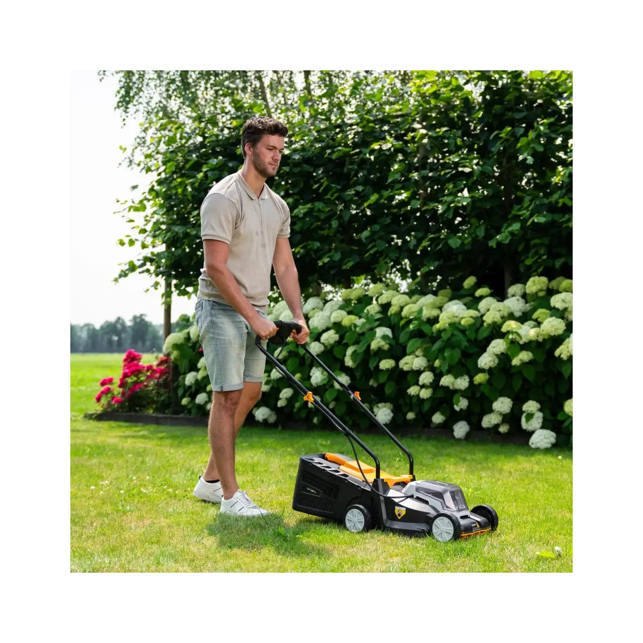 Batavia B.V. | 18V Cordless Lawn Mower, 32 cm, Without battery and charger | Mowing Area 200 m²