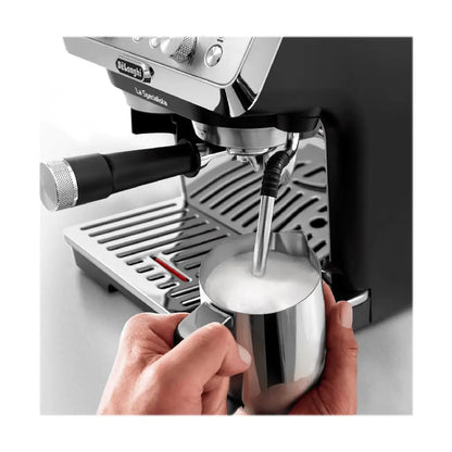 De'Longhi | Coffee Machine | La Specialista Arte EC9155.MB | 1400 W | 15 bar | 2.5 L | Black/Silver