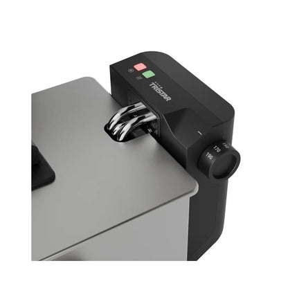 Tristar | Deep Fryer | FR-9334 | 2000 W | Capacity 3 L | Silver