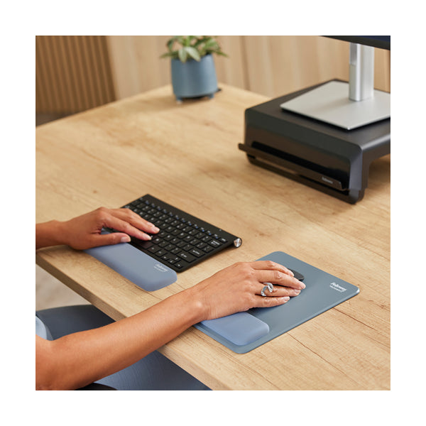 Fellowes | Breyta | Compact Keyboard Wrist Rest
