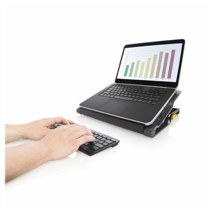 Targus | Chill Mat | AWE81EU | Laptop Cooling Pad | 4-Port USB Hub | Adjustable Height | Grey/Black