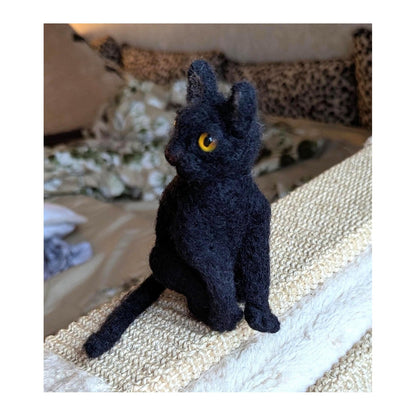 Figurine de chat noir inspirée par « Flow » | Fait main | Noir